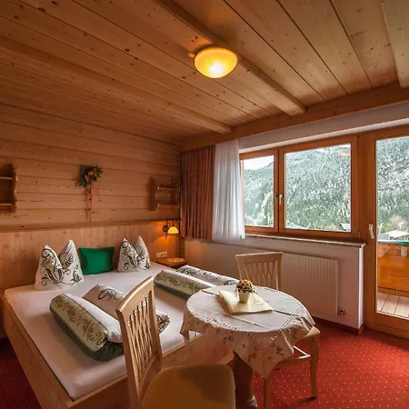 Affittacamere Gaestehaus Alpenblick 3*
